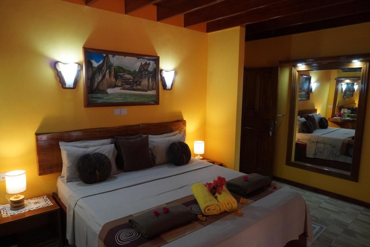 Anse Kerlan Beach Chalets Dış mekan fotoğraf